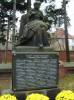 Pomnik pamici ofiar II Wojny wiatowej z prowincji w. Jadwigi.