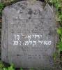 A man tender in years who walked in the way of integrity, 
Mr. Yehiel son of Meir Kalman died on Yom Kippur 5700
[Saturday 4 Tishrei -  17 September 1939]
May his soul be bound in the bond of everlasting life  
Translated by Sara Mages (smages@comcast.net)