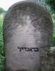 Here lies a respected upright woman from a fine  
and valued family, has done good all her days, Ms. Brendil [Brandil] 
daughter of Reb Zev died  2 Adar 5661 [21 February 1901]
May her soul be bound in the bond of everlasting life  
Translated by Sara Mages (smages@comcast.net)